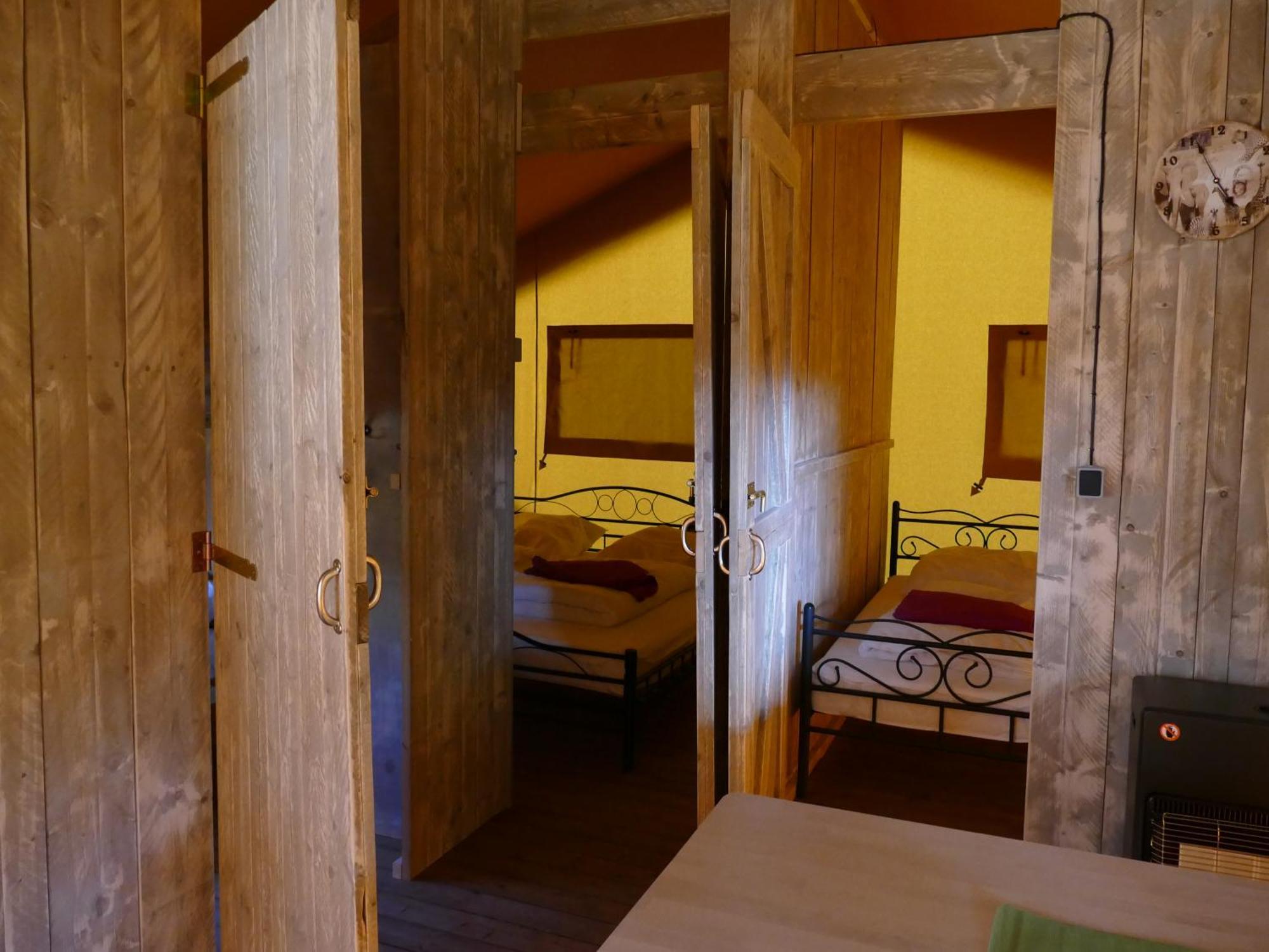 Eurocamp Spreewaldtor Hotell Gross Leuthen Rum bild